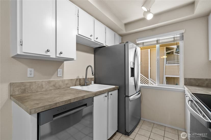 Property photo for 21303 52nd Avenue W #C220, Mountlake Terrace photo 7