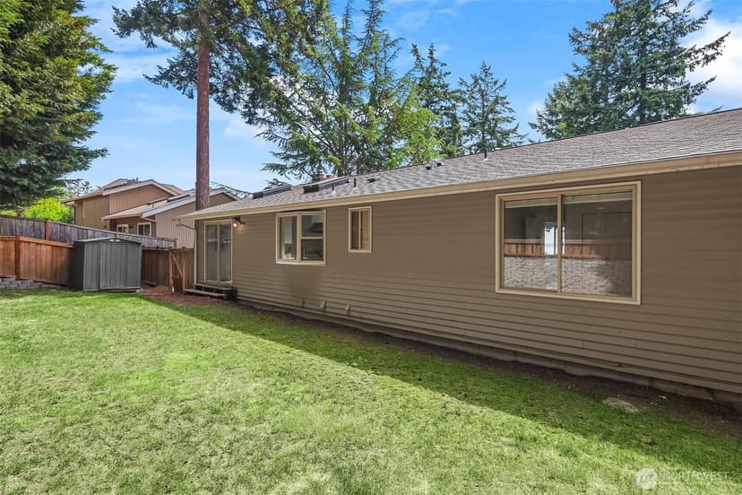 Property photo for 10922 80th Place NE, Kirkland photo 15
