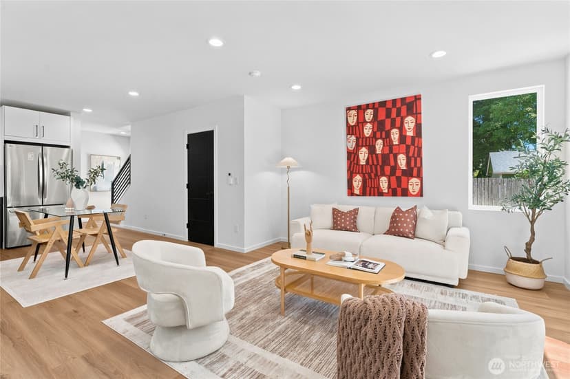 Property photo for 10704 Linden Avenue N, Seattle photo 10