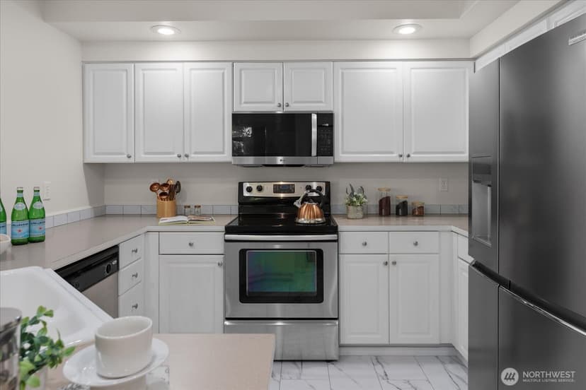 Property photo for 420 228th Street SW #B 102, Bothell photo 16
