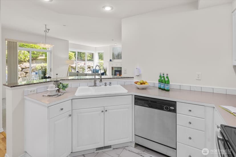 Property photo for 420 228th Street SW #B 102, Bothell photo 14
