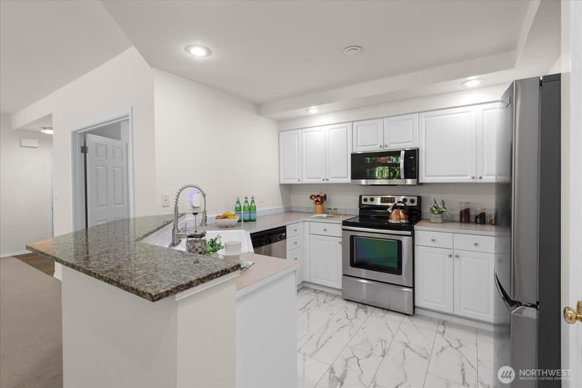 Property photo for 420 228th Street SW #B 102, Bothell photo 13