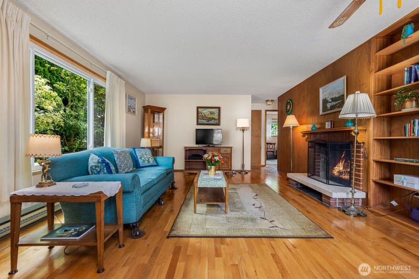 Property photo for 2430 197th Place SW, Lynnwood photo 6