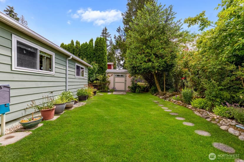 Property photo for 2430 197th Place SW, Lynnwood photo 21