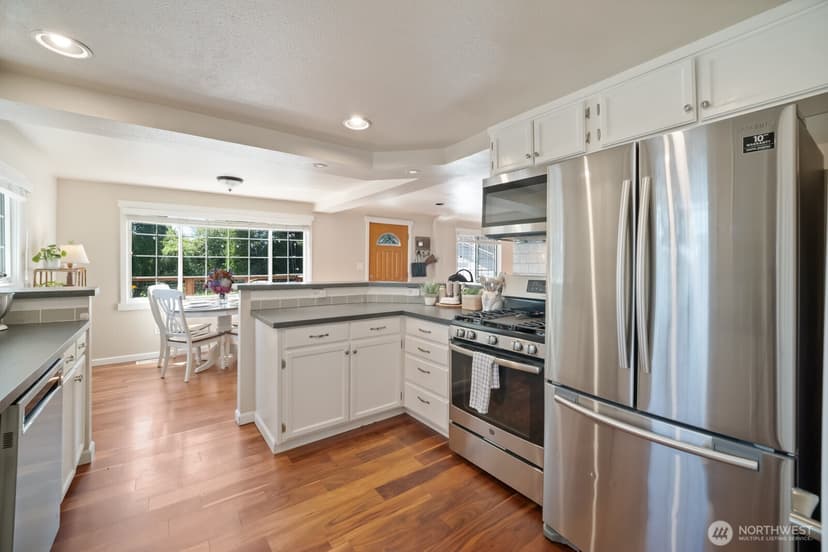 Property photo for 416 Riverview Lane, Snohomish photo 9