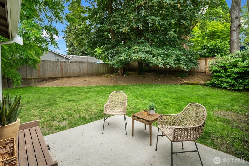 Property photo for 10902 26th Avenue SW, Seattle photo 16