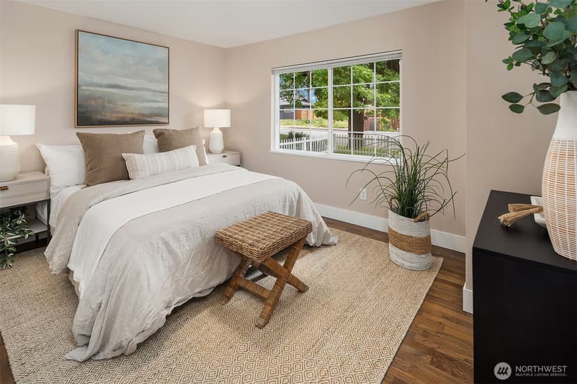 Property photo for 10902 26th Avenue SW, Seattle photo 12