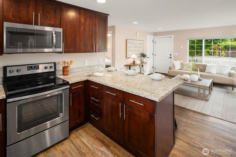 Property photo for 10902 26th Avenue SW, Seattle photo 11
