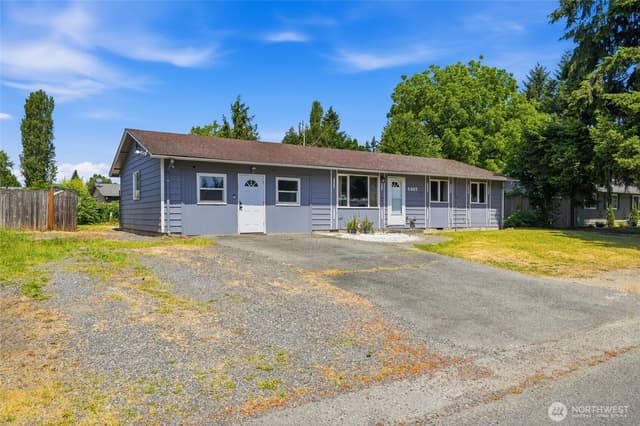 Property photo for 4407 123rd Place NE, Marysville photo 2