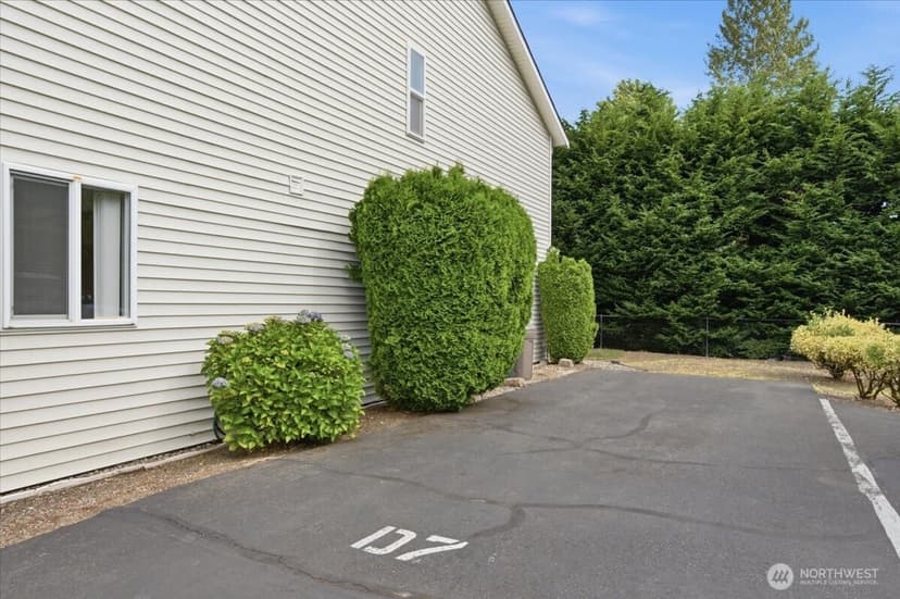 Property photo for 20617 28th Avenue W #D7, Lynnwood photo 26