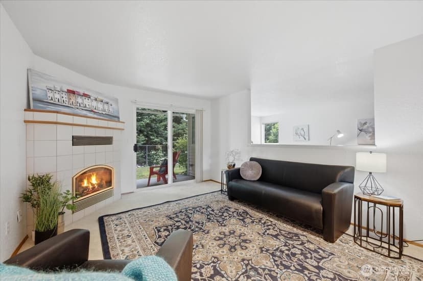 Property photo for 20617 28th Avenue W #D7, Lynnwood photo 13