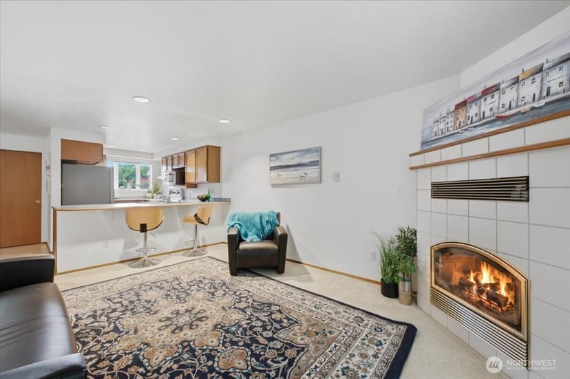 Property photo for 20617 28th Avenue W #D7, Lynnwood photo 14