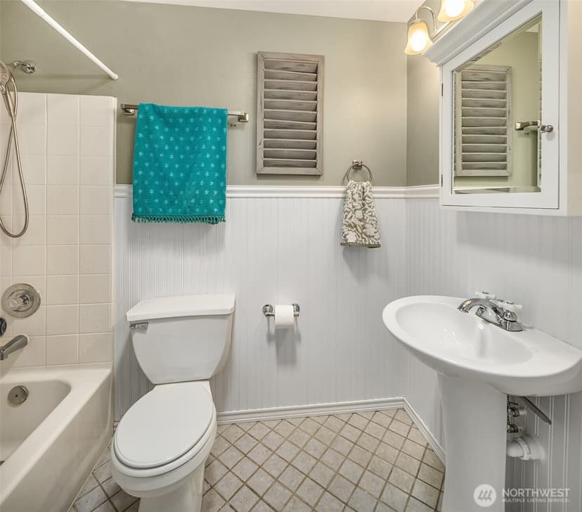 Property photo for 5814 12th Avenue W, Everett photo 20