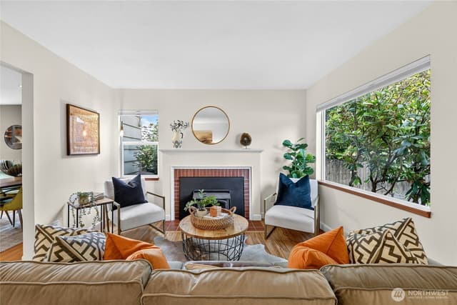 Property photo for 8560 37th Avenue SW, Seattle photo 5