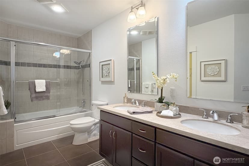 Property photo for 15700 116th Avenue NE #104, Bothell photo 10