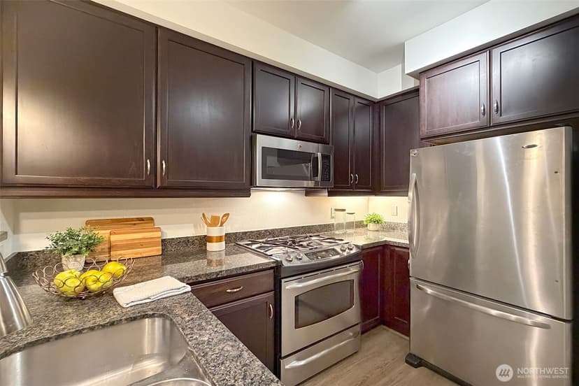 Property photo for 15700 116th Avenue NE #104, Bothell photo 7