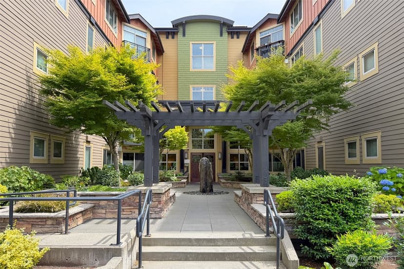 Property photo for 15700 116th Avenue NE #104, Bothell