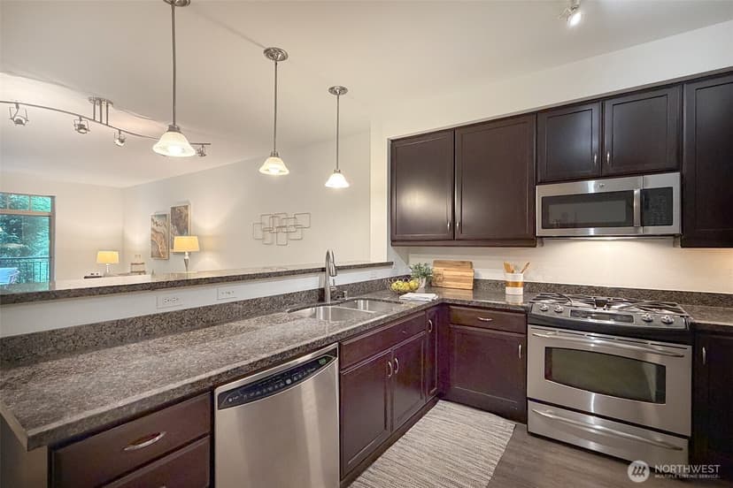 Property photo for 15700 116th Avenue NE #104, Bothell photo 6