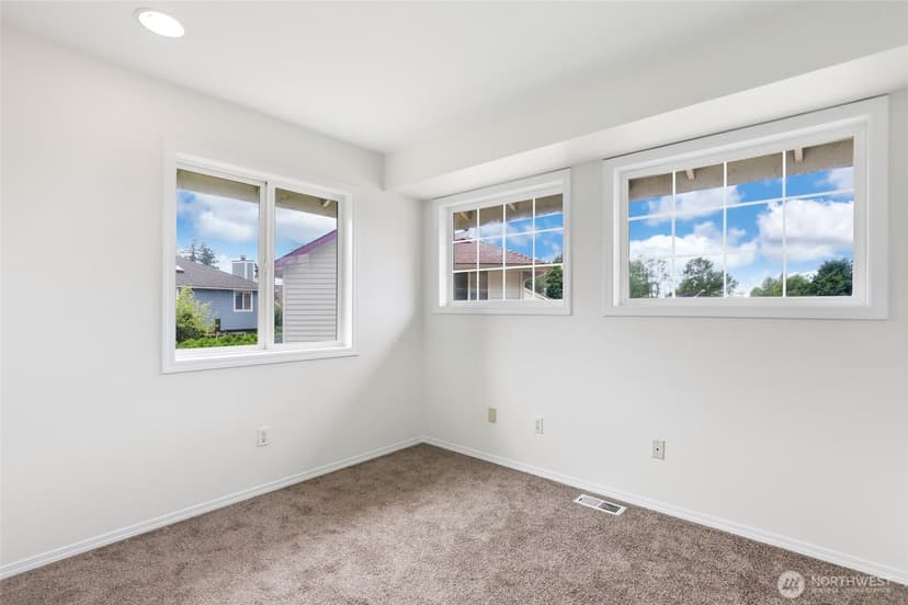 Property photo for 10411 SE 187th Court, Renton photo 21