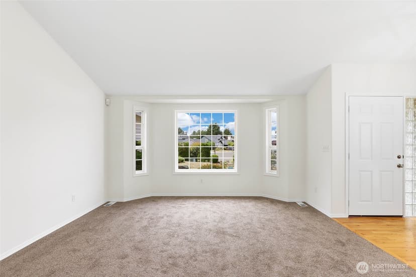 Property photo for 10411 SE 187th Court, Renton photo 7