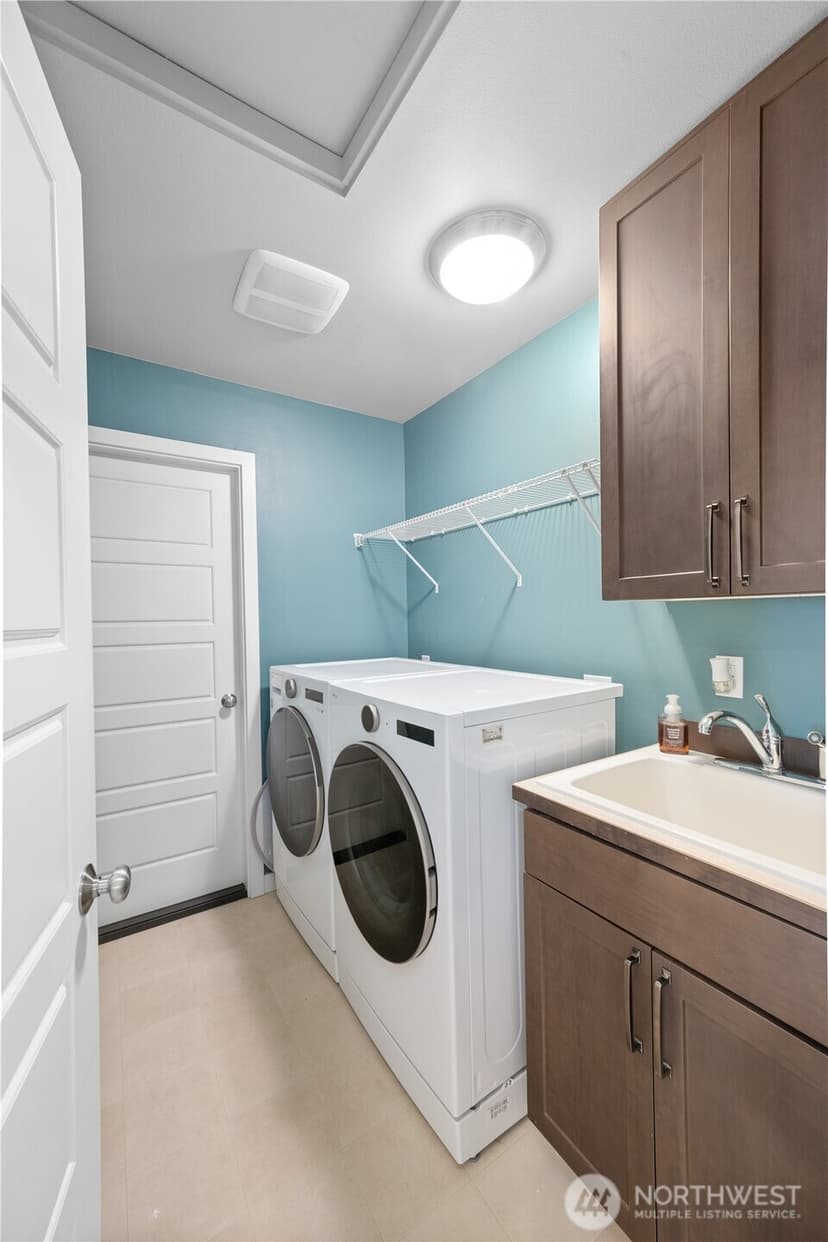 Property photo for 709 153rd Place SW, Lynnwood photo 30