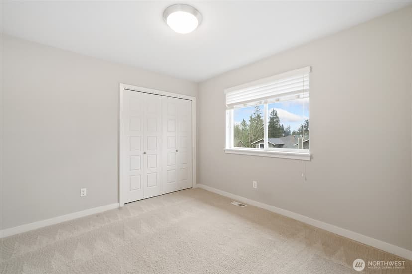 Property photo for 709 153rd Place SW, Lynnwood photo 32