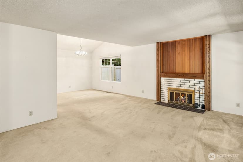 Property photo for 18855 SE 42nd Street, Issaquah photo 8