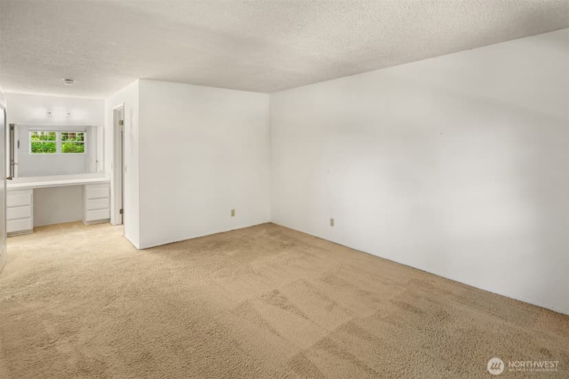 Property photo for 18855 SE 42nd Street, Issaquah photo 21