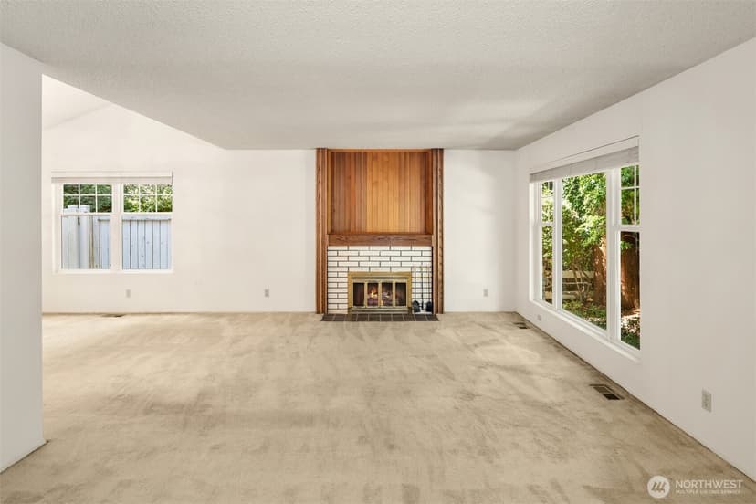 Property photo for 18855 SE 42nd Street, Issaquah photo 7