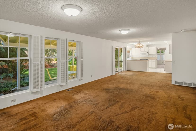Property photo for 18855 SE 42nd Street, Issaquah photo 17
