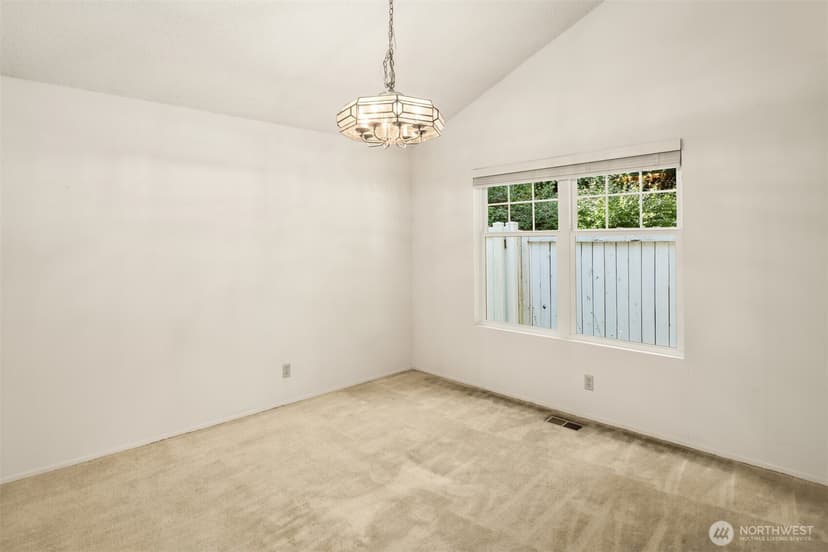 Property photo for 18855 SE 42nd Street, Issaquah photo 9