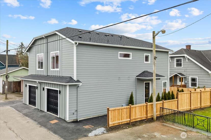Property photo for 2217 Hoyt Avenue #C, Everett photo 16