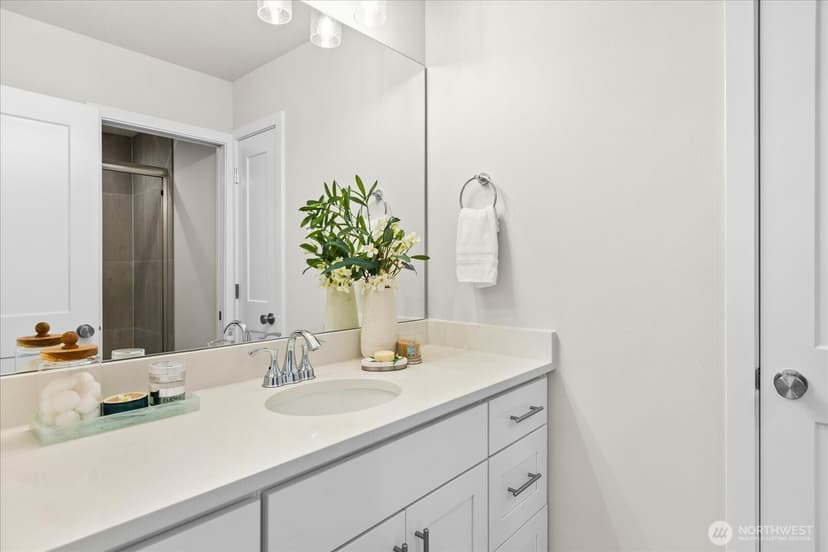 Property photo for 2217 Hoyt Avenue #C, Everett photo 12