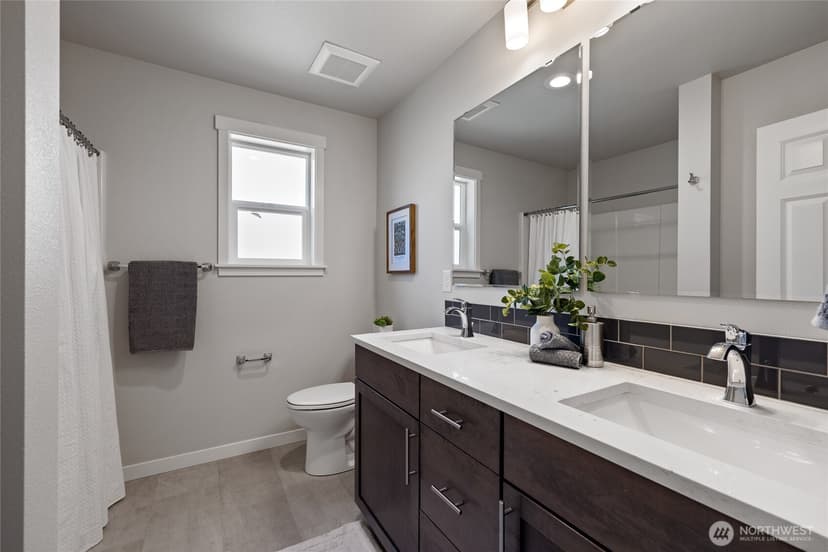 Property photo for 9411 Yakima Avenue, Tacoma photo 30