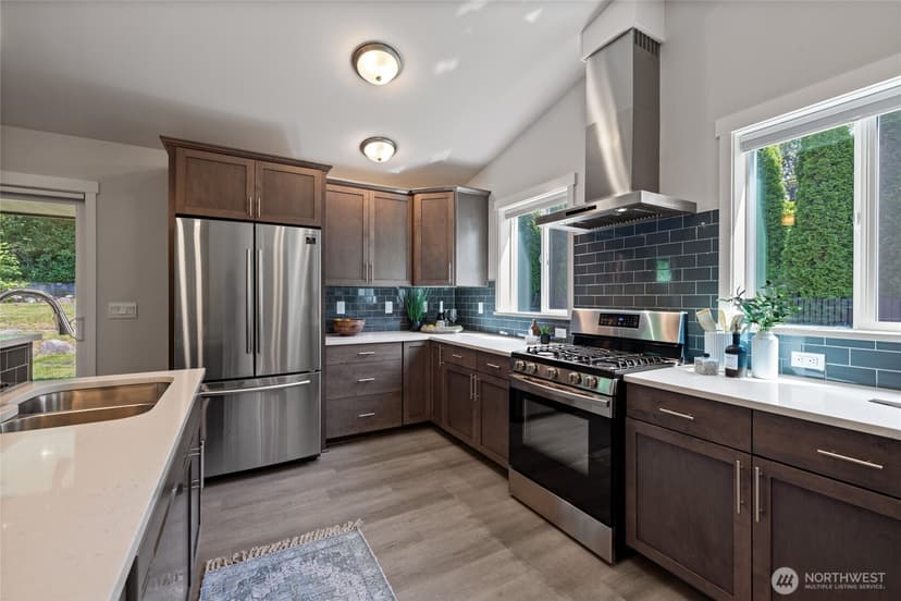 Property photo for 9411 Yakima Avenue, Tacoma photo 11