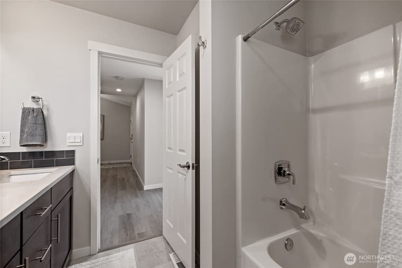 Property photo for 9411 Yakima Avenue, Tacoma photo 31