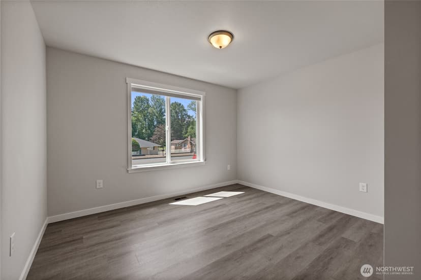 Property photo for 9411 Yakima Avenue, Tacoma photo 29