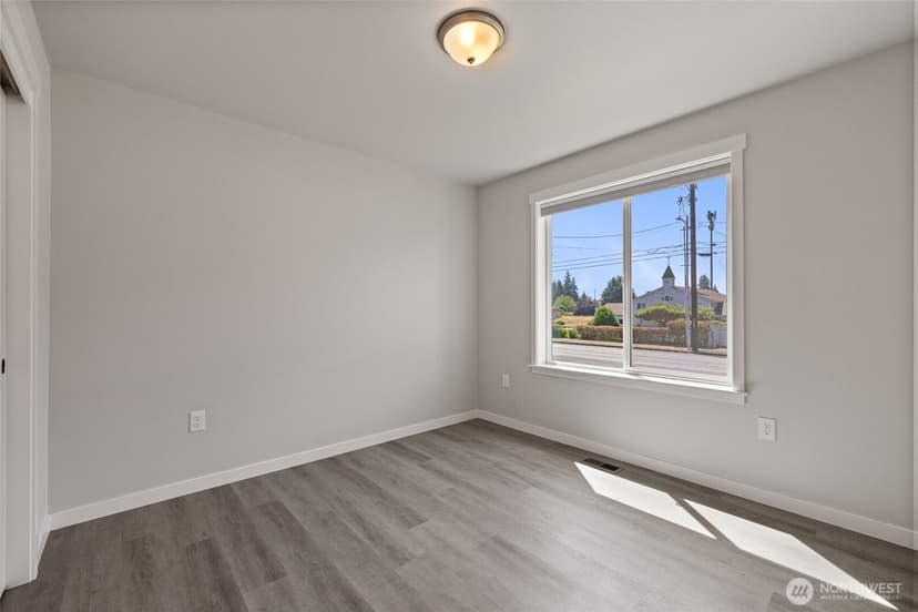 Property photo for 9411 Yakima Avenue, Tacoma photo 27
