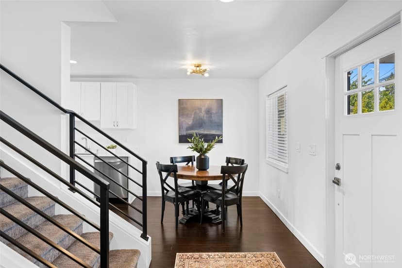 Property photo for 10215 Evanston Avenue N #2, Seattle photo 13