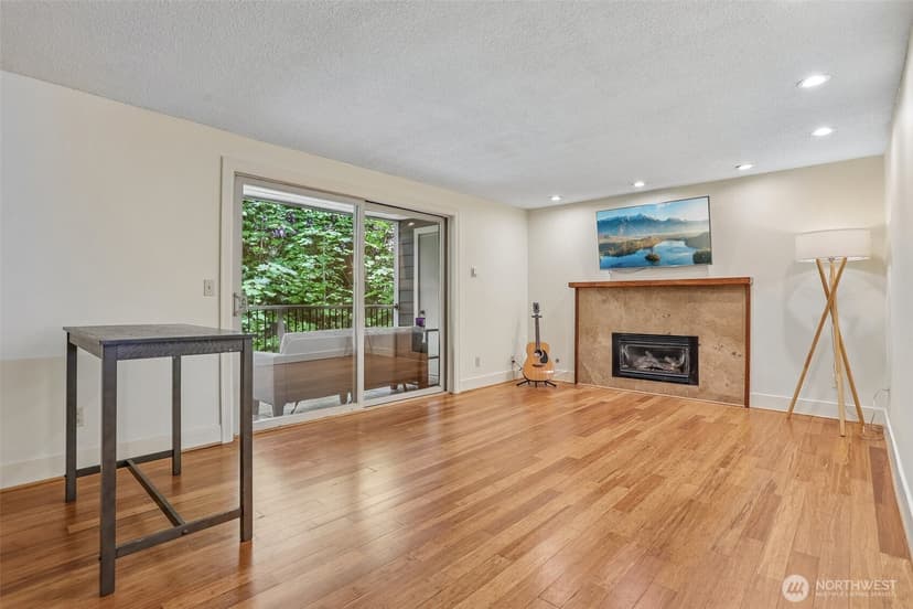 Property photo for 4629 W Lake Sammamish Parkway SE #H206, Issaquah photo 5