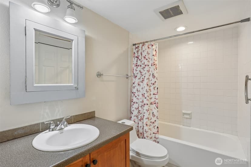 Property photo for 4629 W Lake Sammamish Parkway SE #H206, Issaquah photo 27