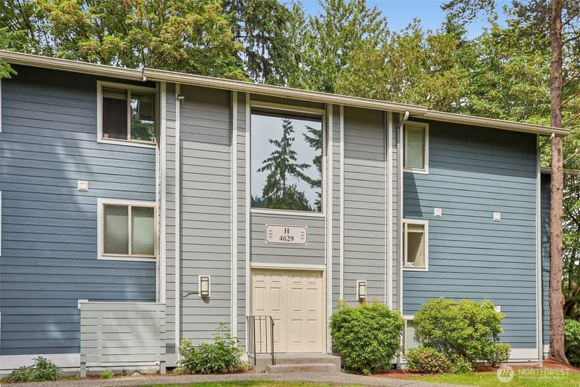 Property photo for 4629 W Lake Sammamish Parkway SE #H206, Issaquah photo 2