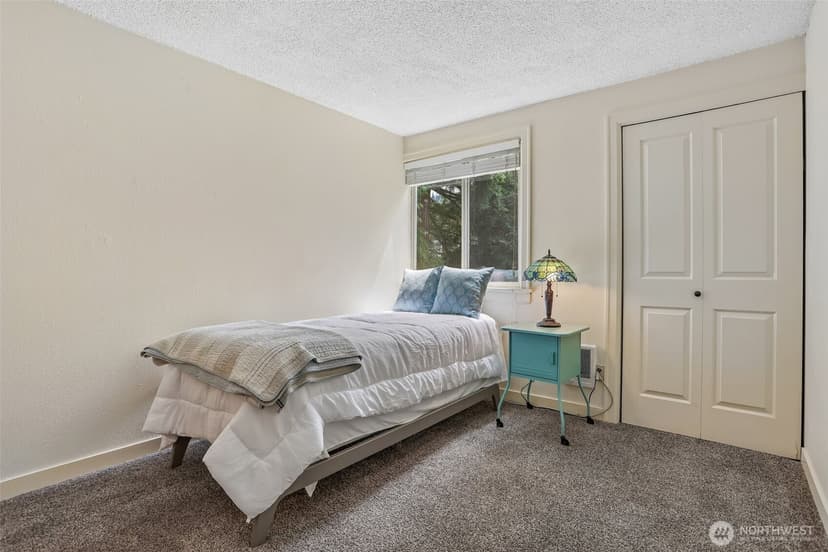 Property photo for 4629 W Lake Sammamish Parkway SE #H206, Issaquah photo 17