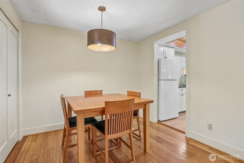 Property photo for 4629 W Lake Sammamish Parkway SE #H206, Issaquah photo 10