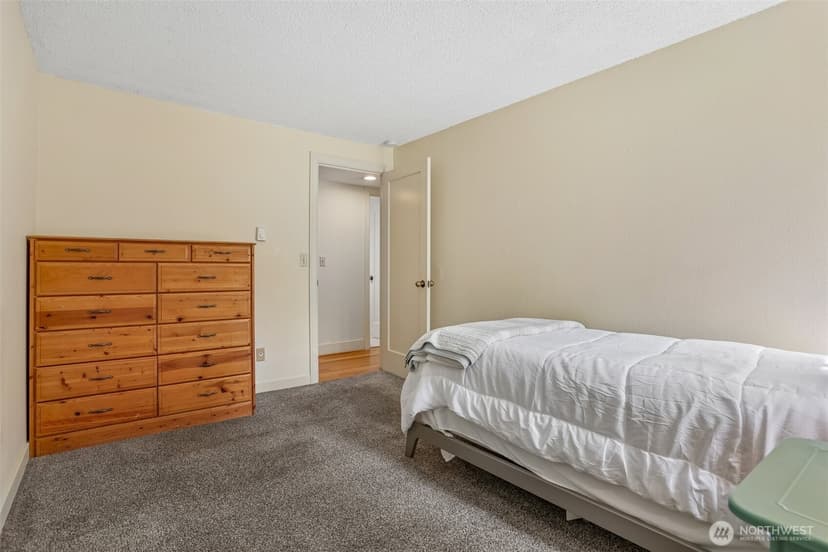 Property photo for 4629 W Lake Sammamish Parkway SE #H206, Issaquah photo 16