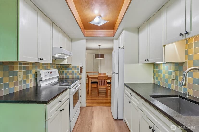 Property photo for 4629 W Lake Sammamish Parkway SE #H206, Issaquah photo 15