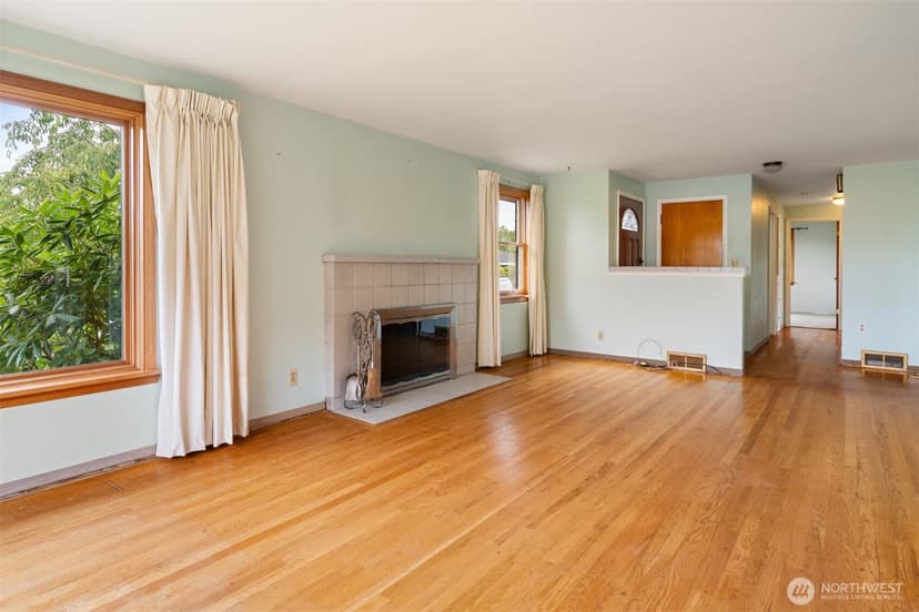 Property photo for 1205 NW Woodbine Way, Seattle photo 5