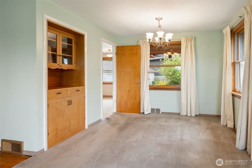 Property photo for 1205 NW Woodbine Way, Seattle photo 7