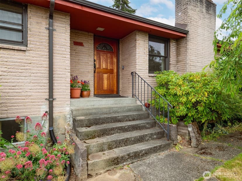 Property photo for 1205 NW Woodbine Way, Seattle photo 2