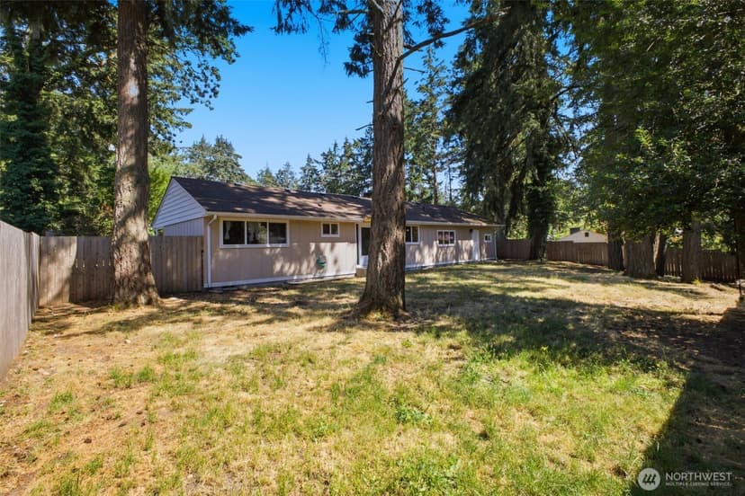 Property photo for 9808 Hipkins Road SW, Lakewood photo 25